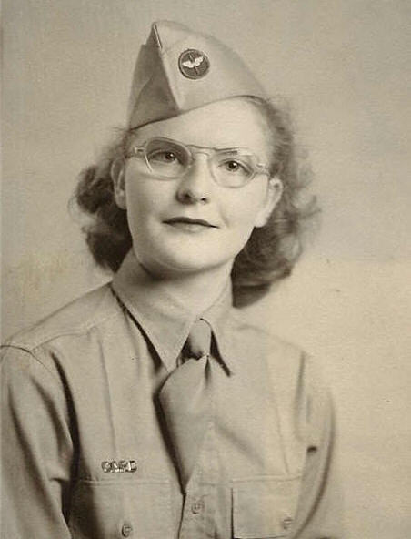 Phyllis -1945